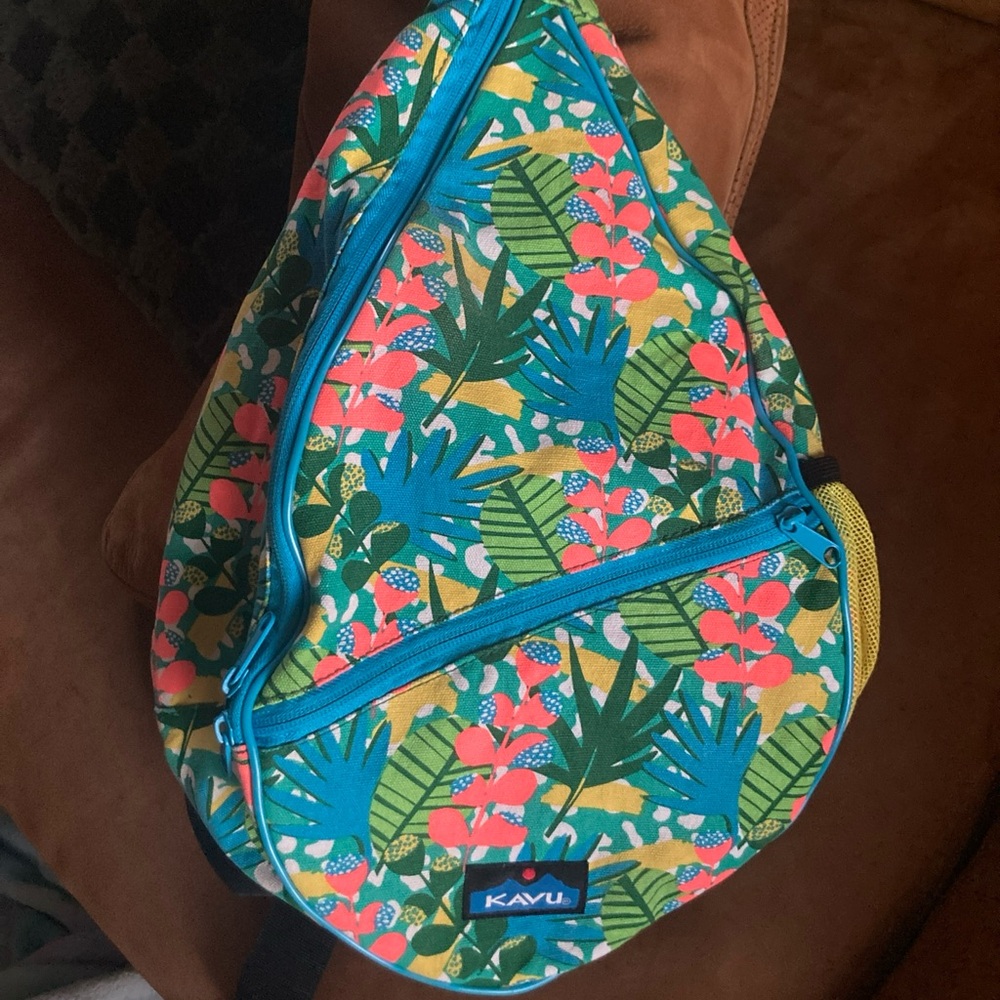 KAVU Paxton Pack In Pattern Tropic Jungle